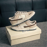 Men's sports shoes